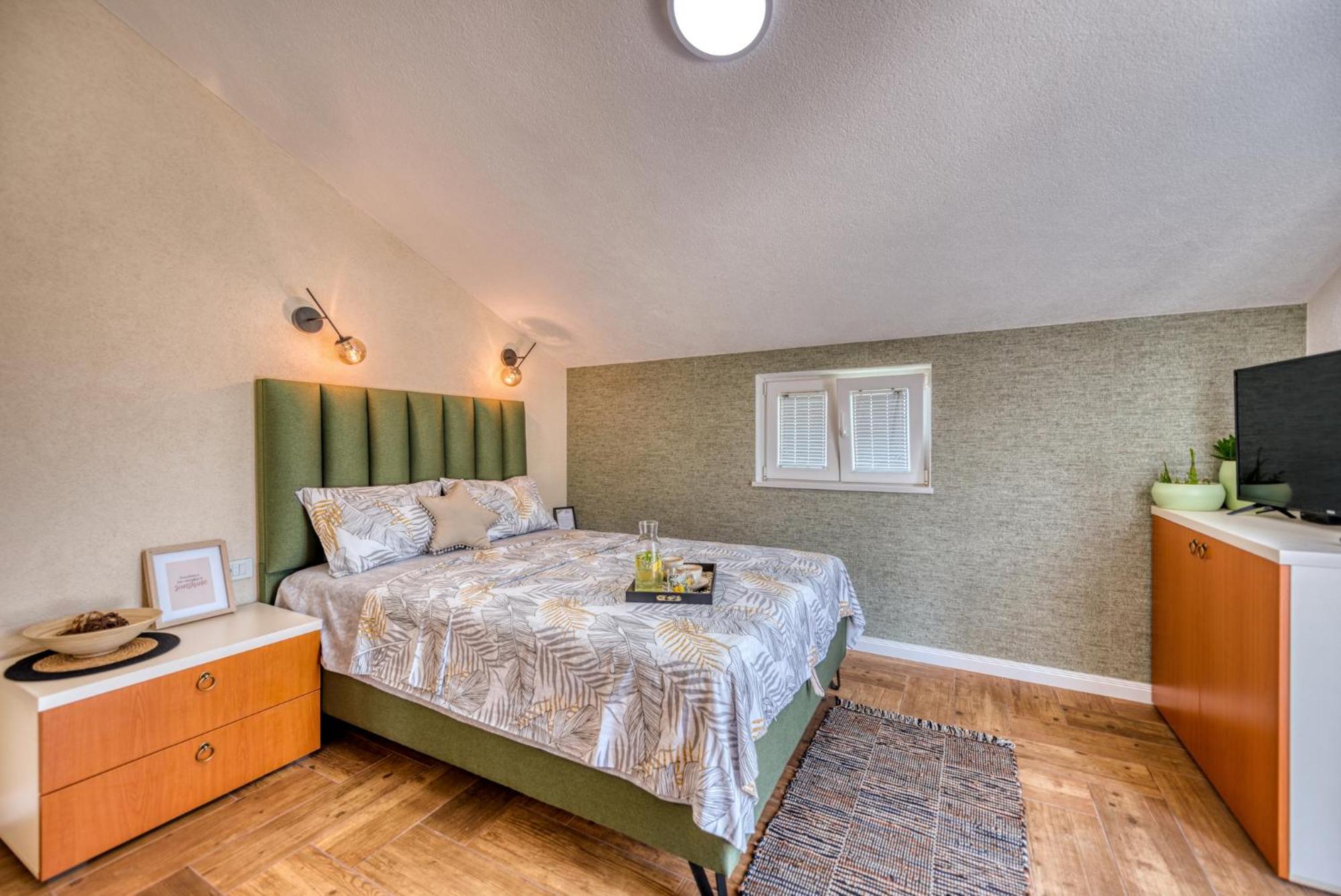Miro Guesthouse Tivat Szoba fotó