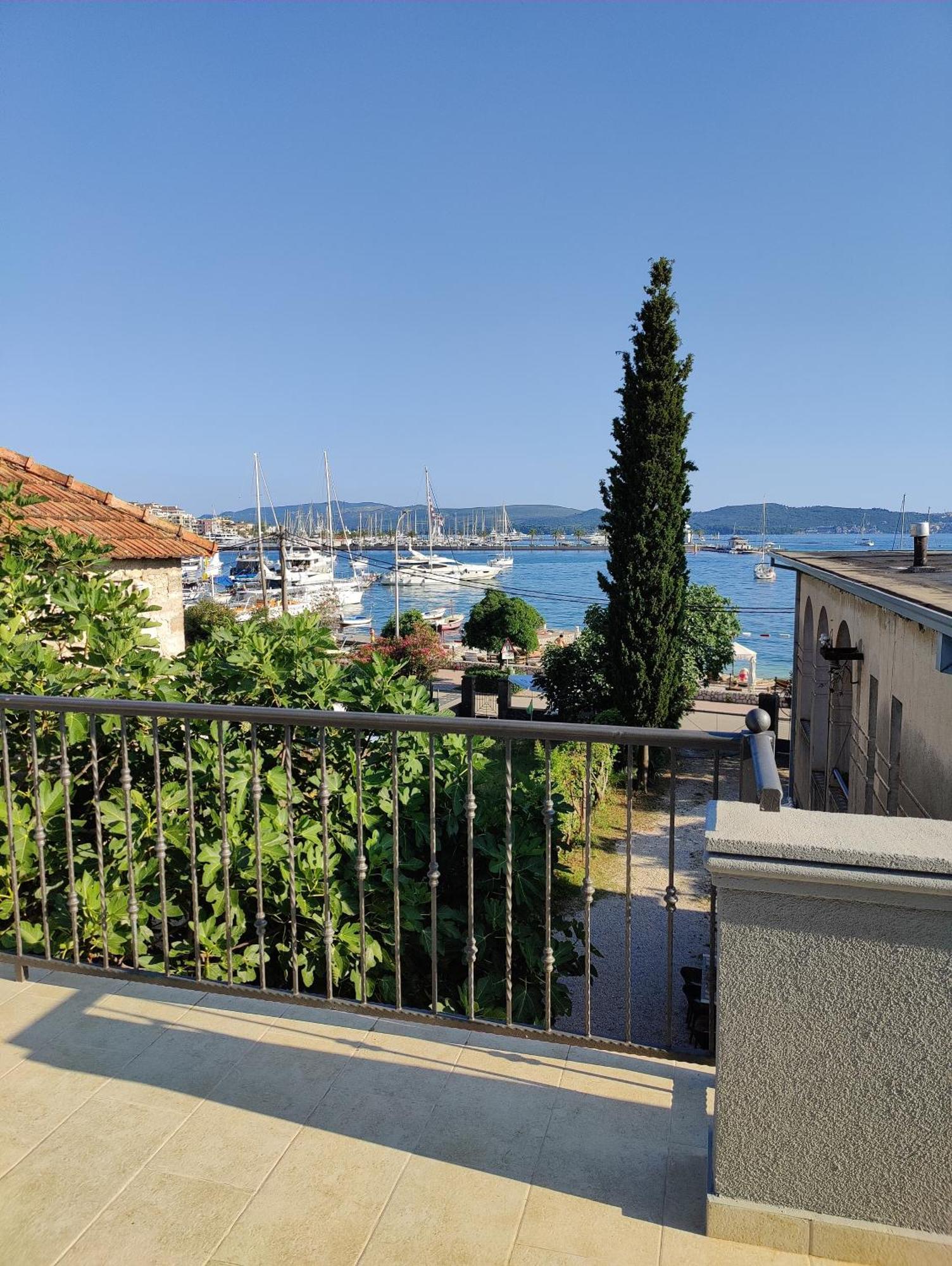 Miro Guesthouse Tivat Kültér fotó