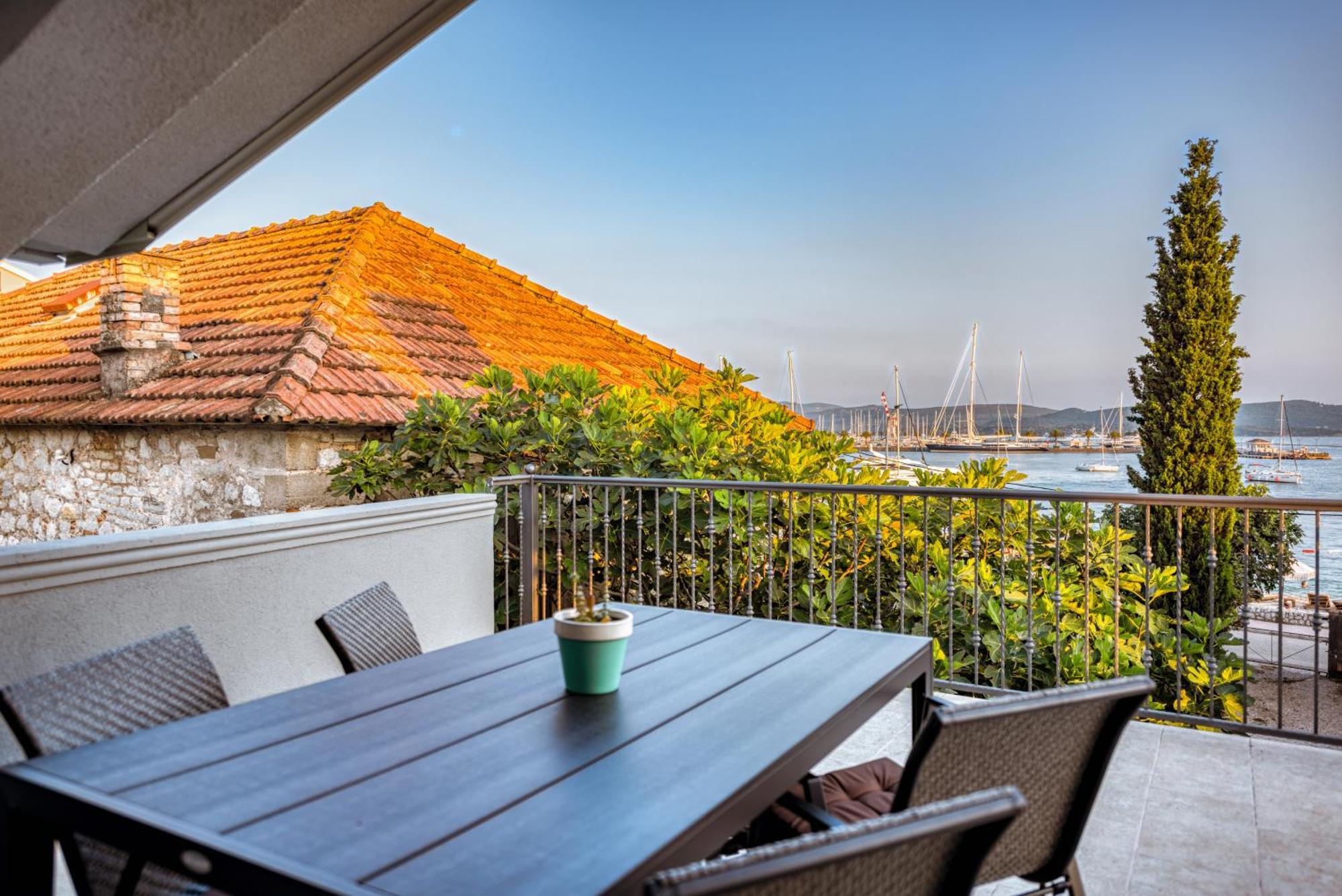 Miro Guesthouse Tivat Szoba fotó
