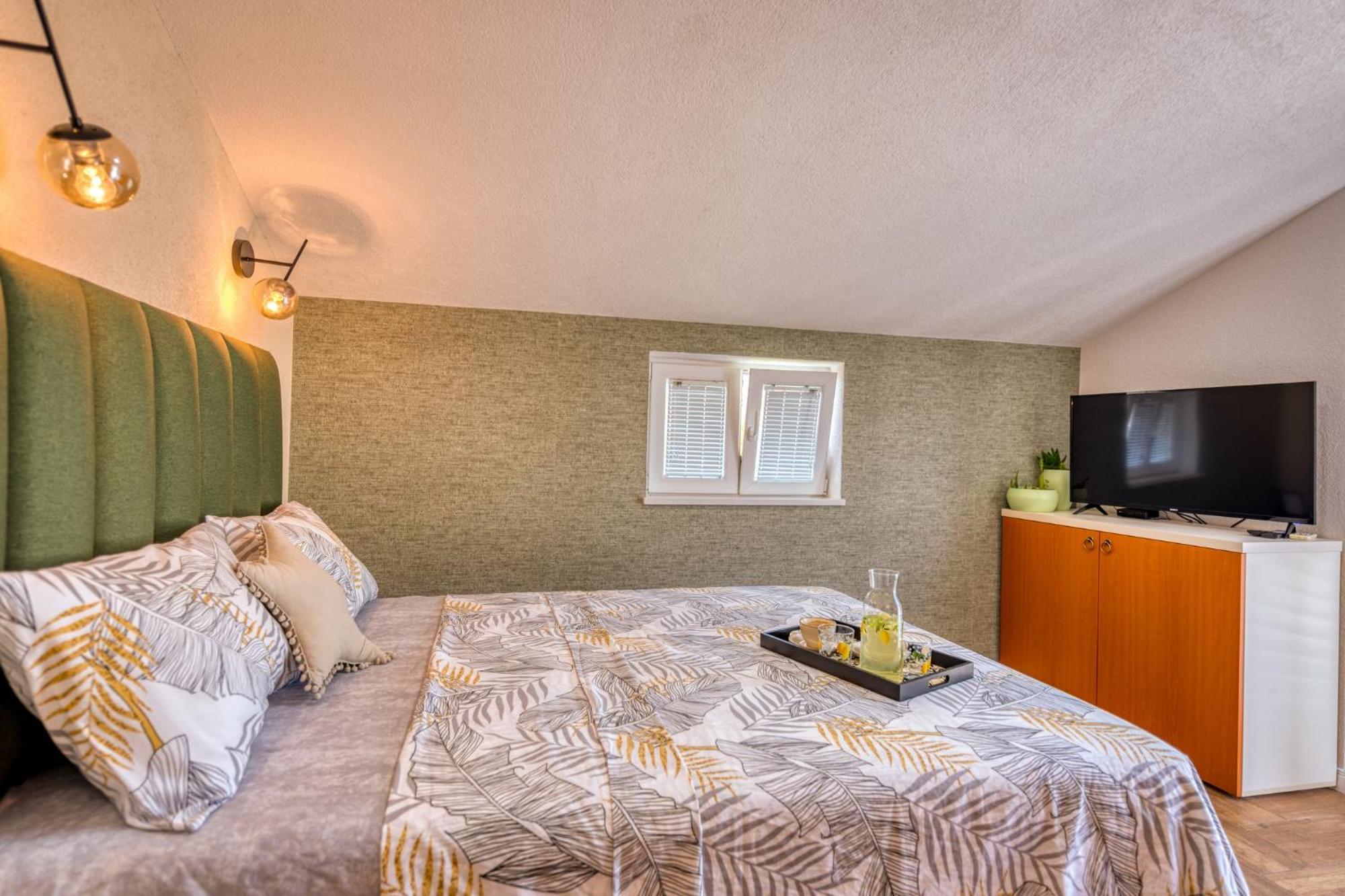 Miro Guesthouse Tivat Szoba fotó